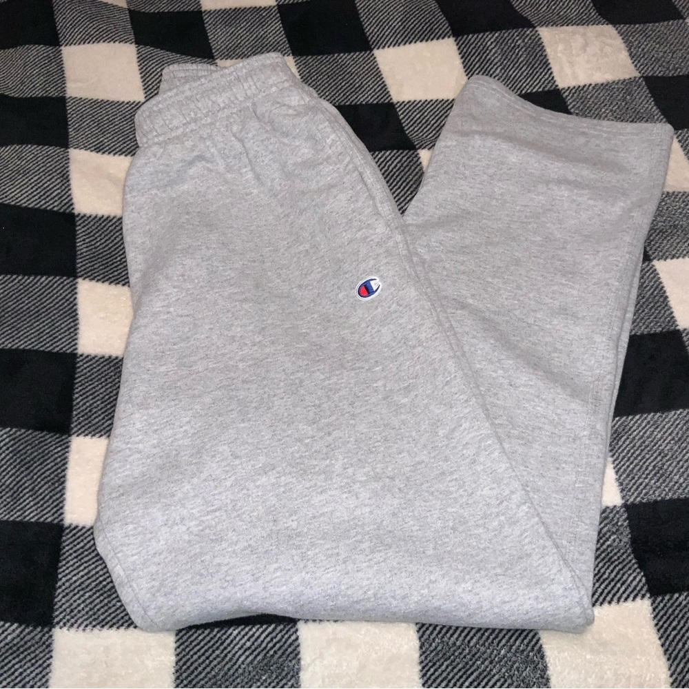CHAMPIONS GRAY JOGGERS.  SIZE MEDIUM.  Like new.